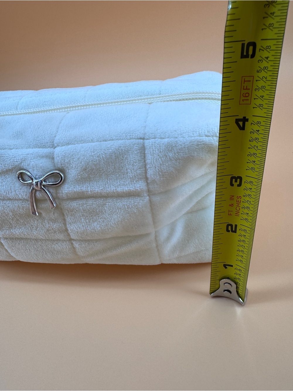 Wild Fable Target Quilted Bow Makeup Bag White - Picture 12 of 13